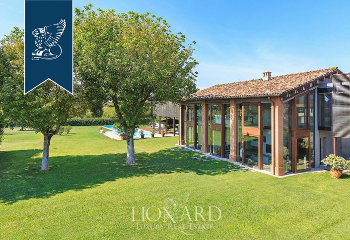 Image No.20-6 Bed Villa for sale