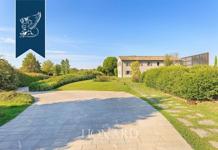 Image No.23-6 Bed Villa for sale