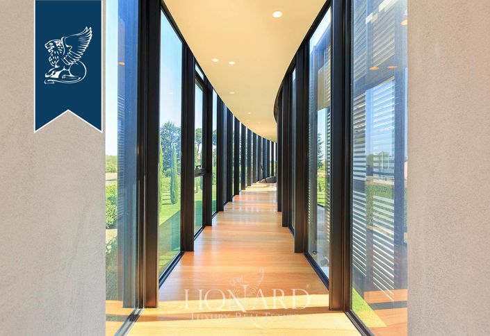 Image No.34-6 Bed Villa for sale