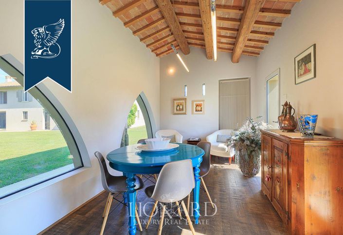 Image No.63-6 Bed Villa for sale