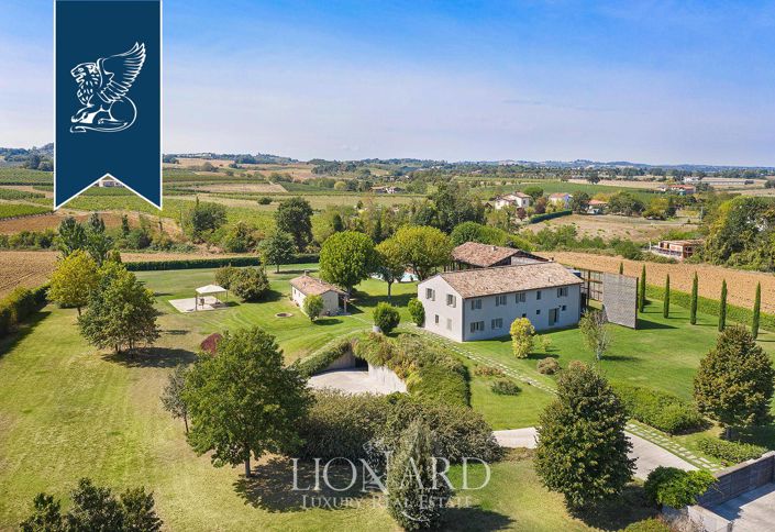 Image No.73-6 Bed Villa for sale