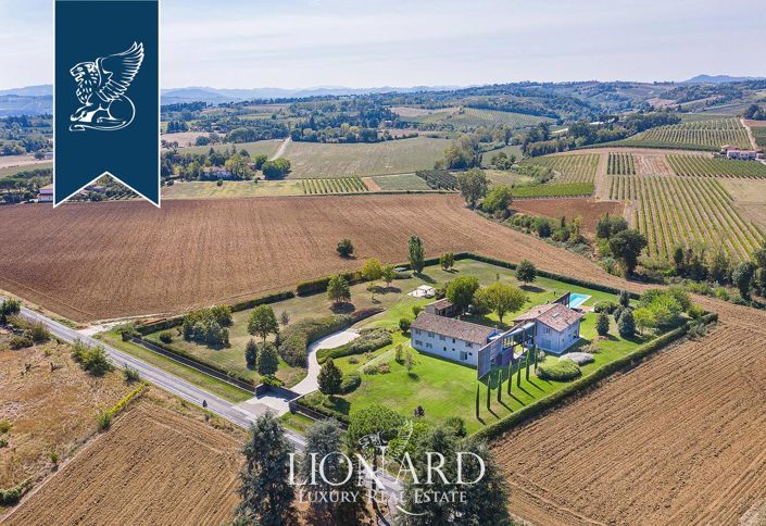 Image No.74-6 Bed Villa for sale