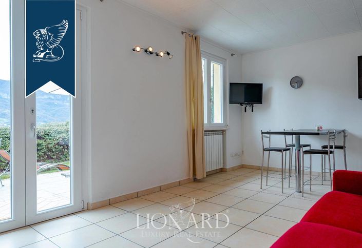 Image No.15-8 Bed Villa for sale