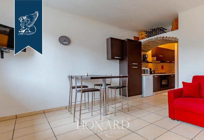 Image No.16-8 Bed Villa for sale