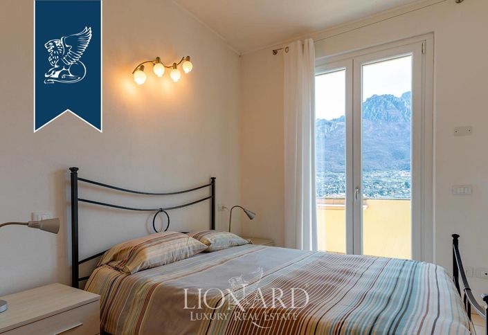 Image No.17-8 Bed Villa for sale