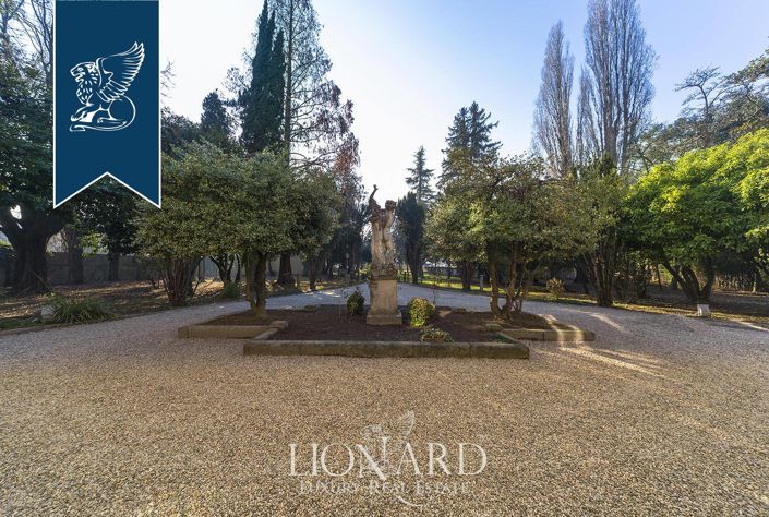 Image No.18-5 Bed Villa for sale