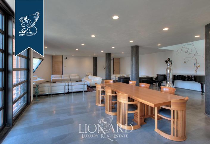 Image No.22-Villa de 8 chambres à vendre à Lombardie