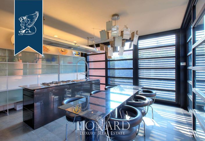 Image No.23-Villa de 8 chambres à vendre à Lombardie