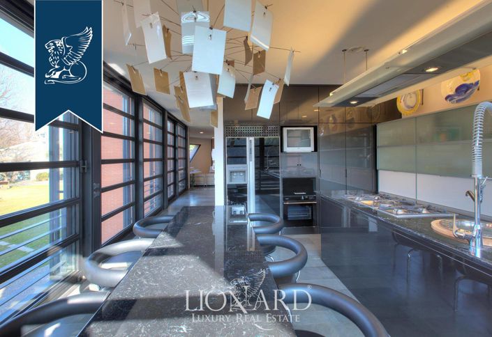 Image No.25-Villa de 8 chambres à vendre à Lombardie