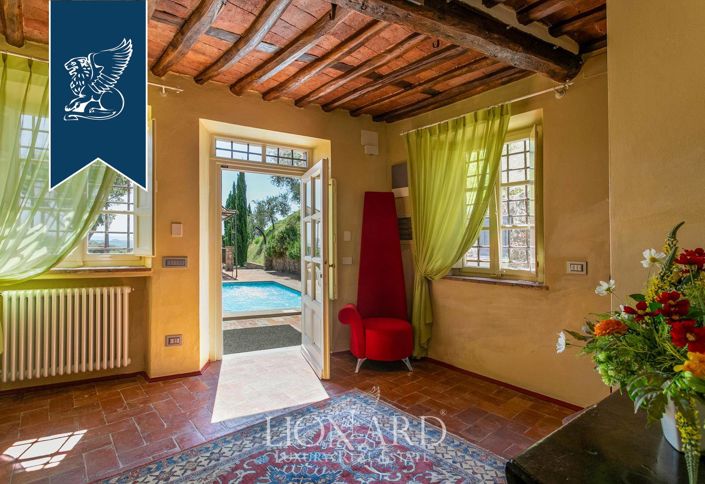 Image No.26-8 Bed Hotel for sale