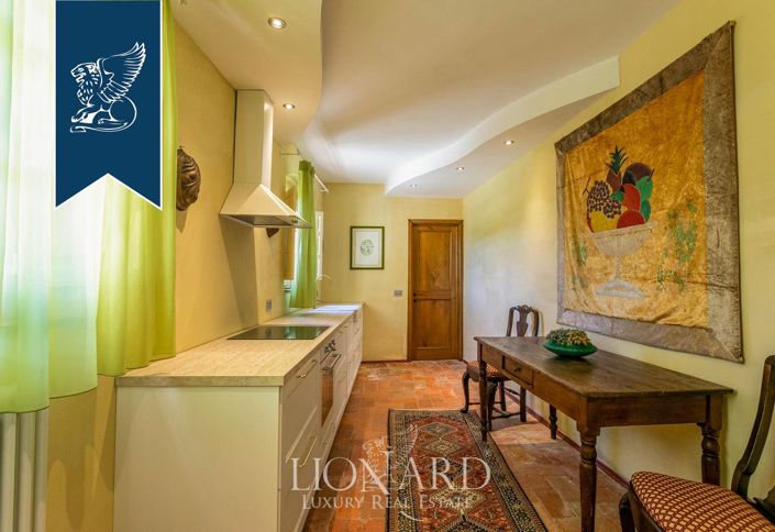 Image No.34-8 Bed Hotel for sale