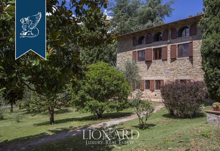 Image No.11-10 Bed Villa for sale