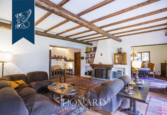 Image No.34-10 Bed Villa for sale