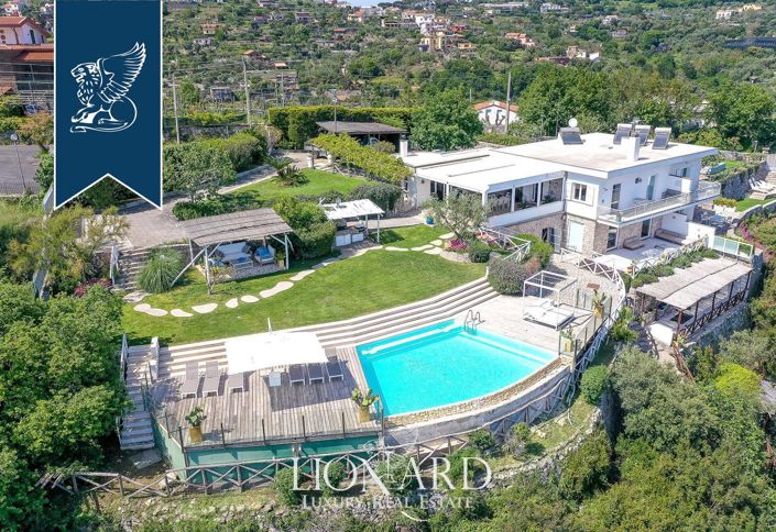 Image No.3-Villa de 4 chambres à vendre à Sorrento