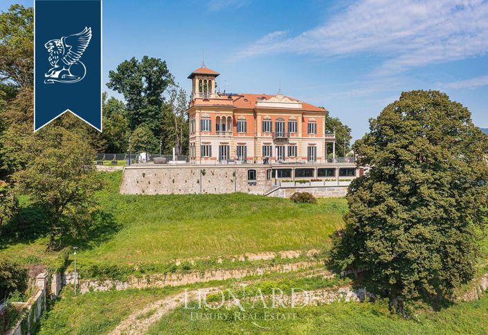 Image No.3-4 Bed Villa for sale