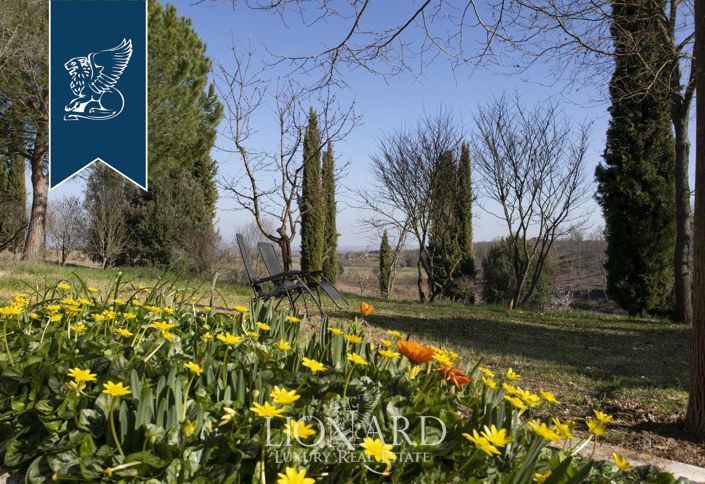 Image No.11-Maison de campagne de 8 chambres à vendre à Sinalunga