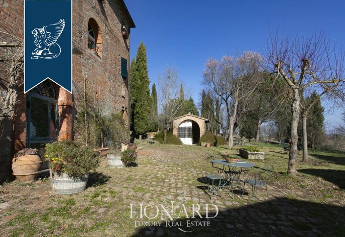 Image No.14-Maison de campagne de 8 chambres à vendre à Sinalunga