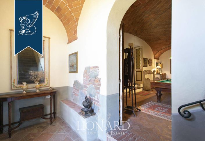 Image No.26-Maison de campagne de 8 chambres à vendre à Sinalunga