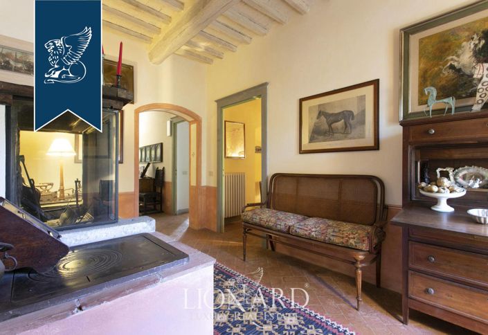 Image No.27-Maison de campagne de 8 chambres à vendre à Sinalunga