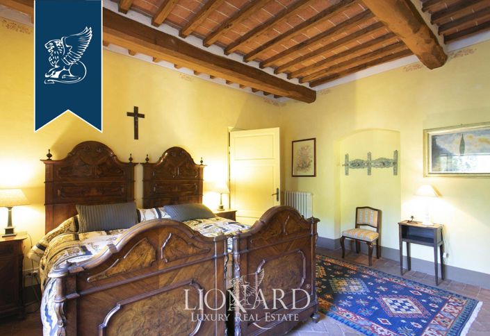 Image No.32-Maison de campagne de 8 chambres à vendre à Sinalunga