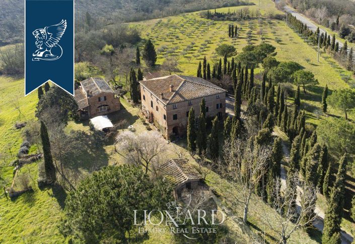 Image No.4-Maison de campagne de 8 chambres à vendre à Sinalunga