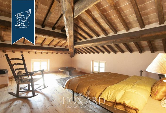 Image No.40-Maison de campagne de 8 chambres à vendre à Sinalunga