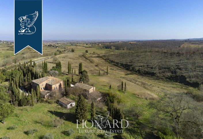 Image No.7-Maison de campagne de 8 chambres à vendre à Sinalunga