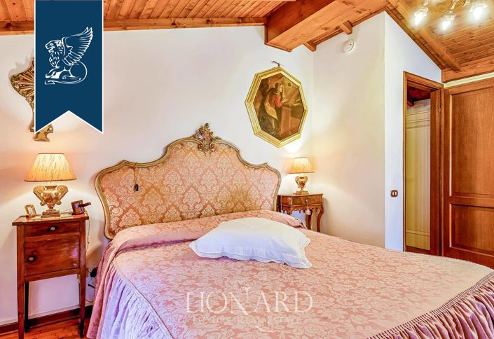 Image No.14-5 Bed Villa for sale