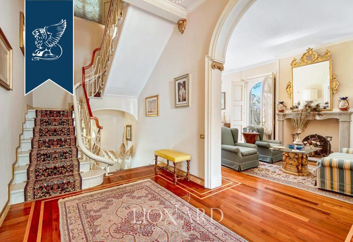 Image No.3-5 Bed Villa for sale