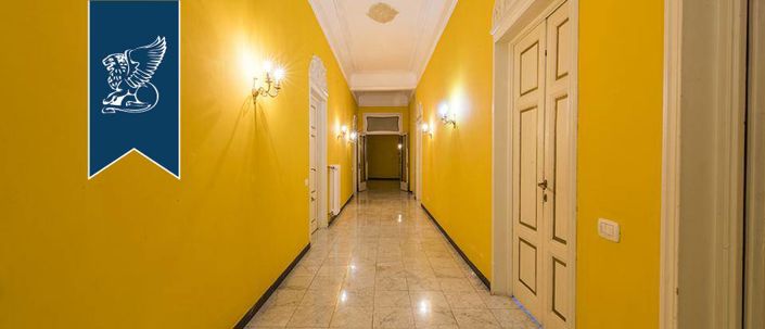 Image No.15-4 Bed Apartment for sale