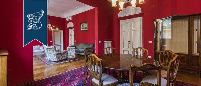 Image No.24-4 Bed Apartment for sale