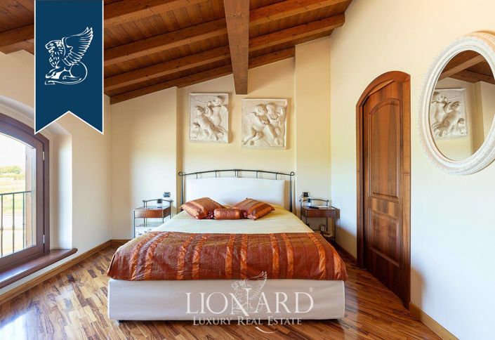 Image No.13-5 Bed Villa for sale