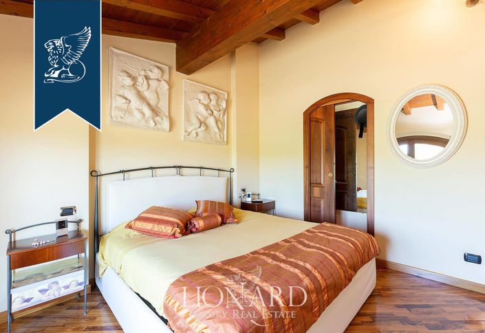 Image No.14-5 Bed Villa for sale