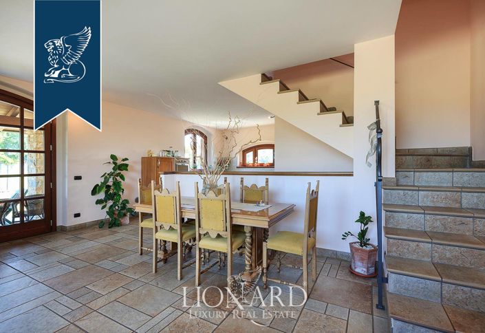 Image No.20-5 Bed Villa for sale