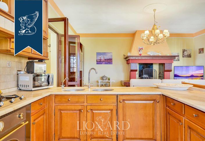 Image No.16-5 Bed Villa for sale