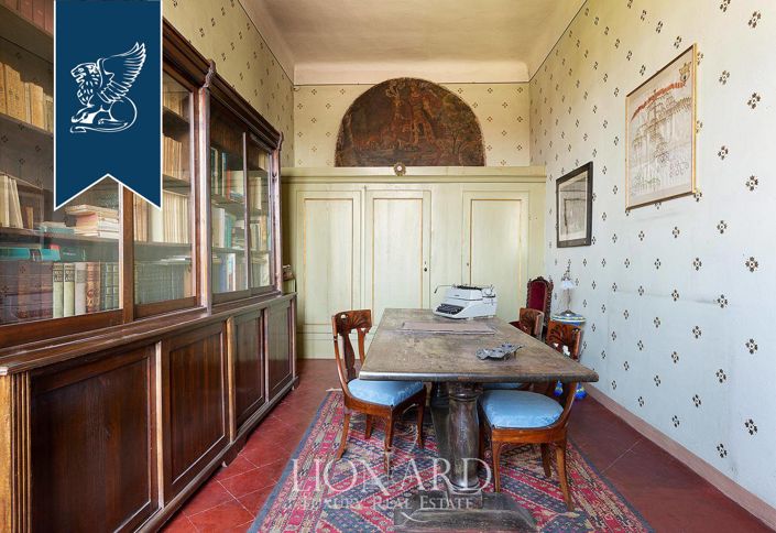 Image No.46-8 Bed Property for sale