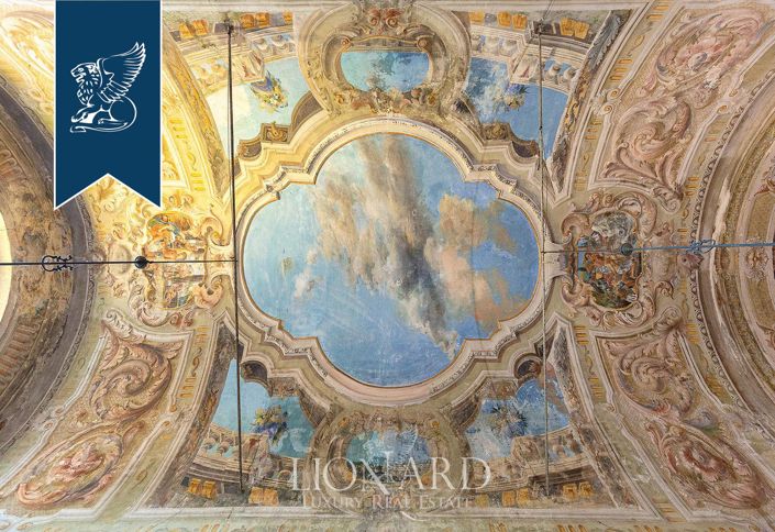 Image No.57-8 Bed Property for sale