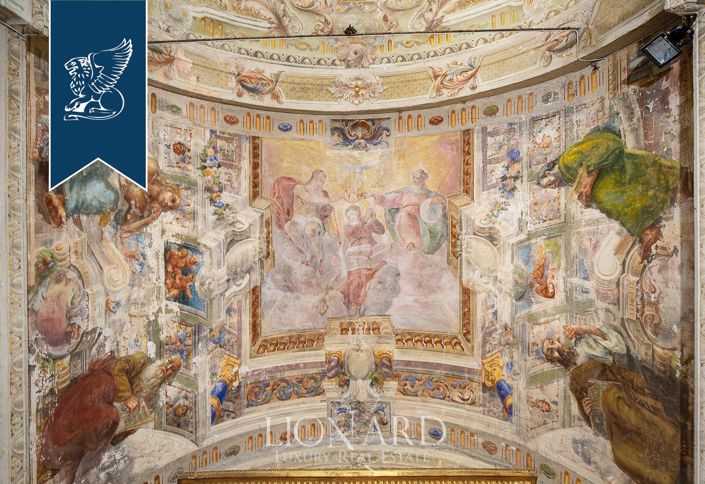 Image No.58-8 Bed Property for sale