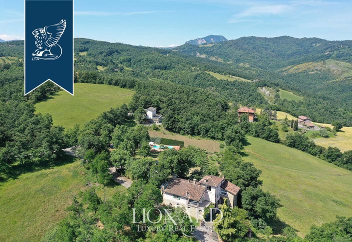 Image No.3-5 Bed Villa for sale