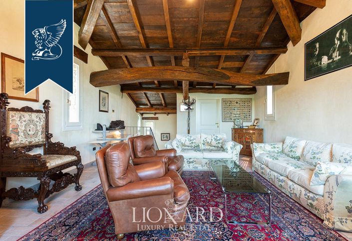 Image No.30-5 Bed Villa for sale