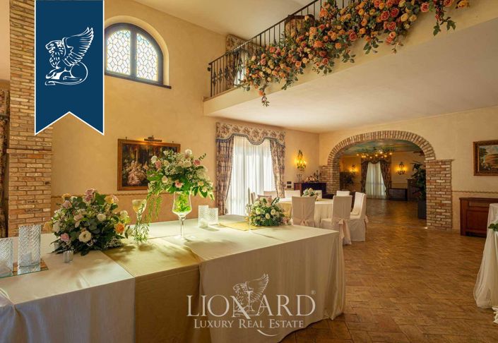 Image No.41-9 Bed Villa for sale