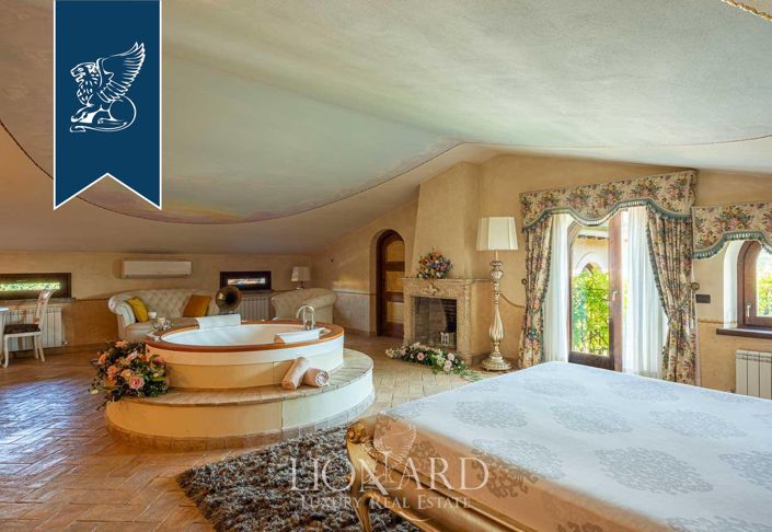 Image No.44-9 Bed Villa for sale