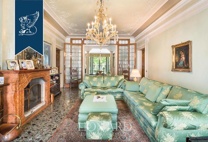 Image No.21-15 Bed Villa for sale