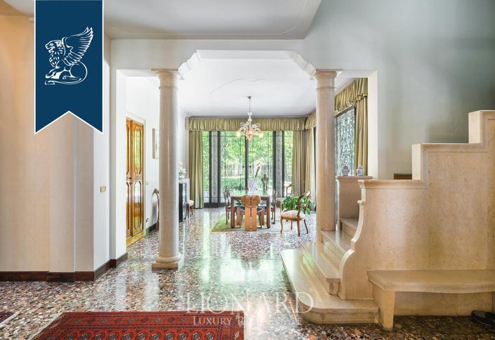 Image No.41-15 Bed Villa for sale