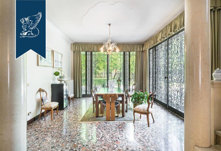 Image No.42-15 Bed Villa for sale