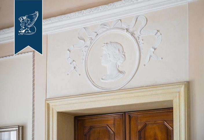 Image No.52-15 Bed Villa for sale