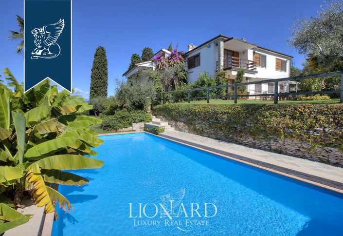 Image No.17-4 Bed Villa for sale