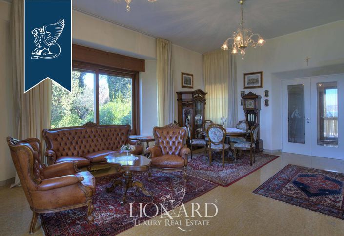 Image No.28-4 Bed Villa for sale