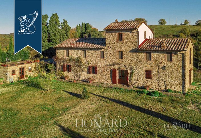 Image No.6-8 Bed Villa for sale