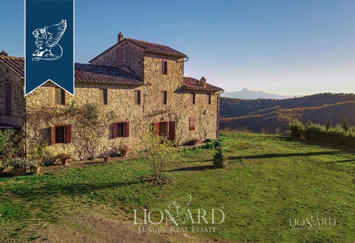 Image No.8-8 Bed Villa for sale